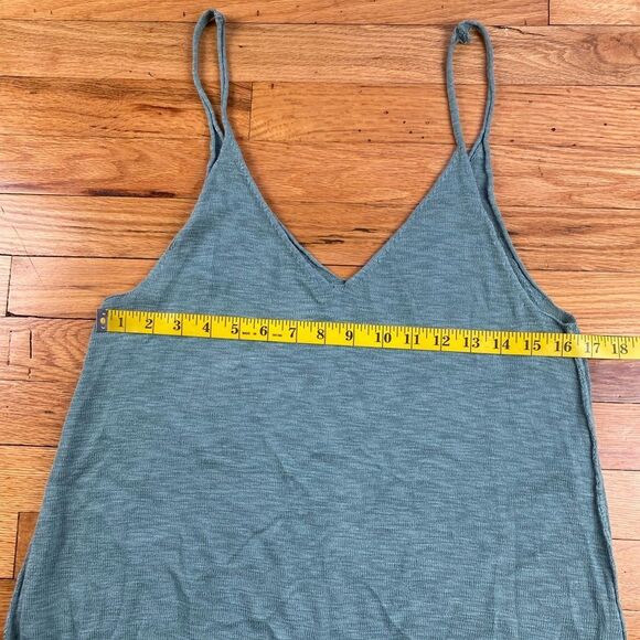 Free People Sage Green/Blue Relaxed Knitted Tank Size Small - Picture 5 of 8